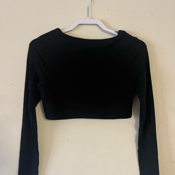 Garage Long Sleeve Going Out Crop Top size MEDIUM black - Picture 3 of 4